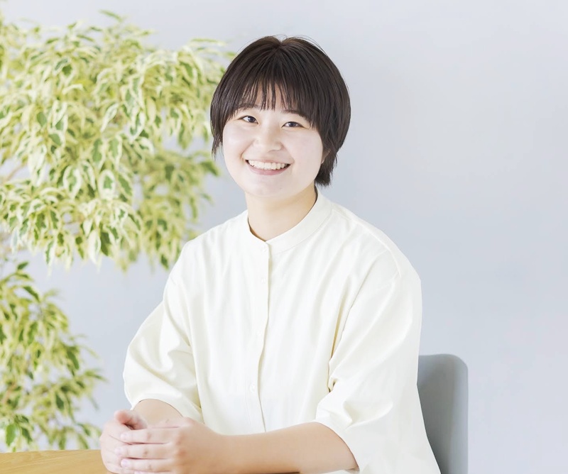 島方梨央カウンセラー